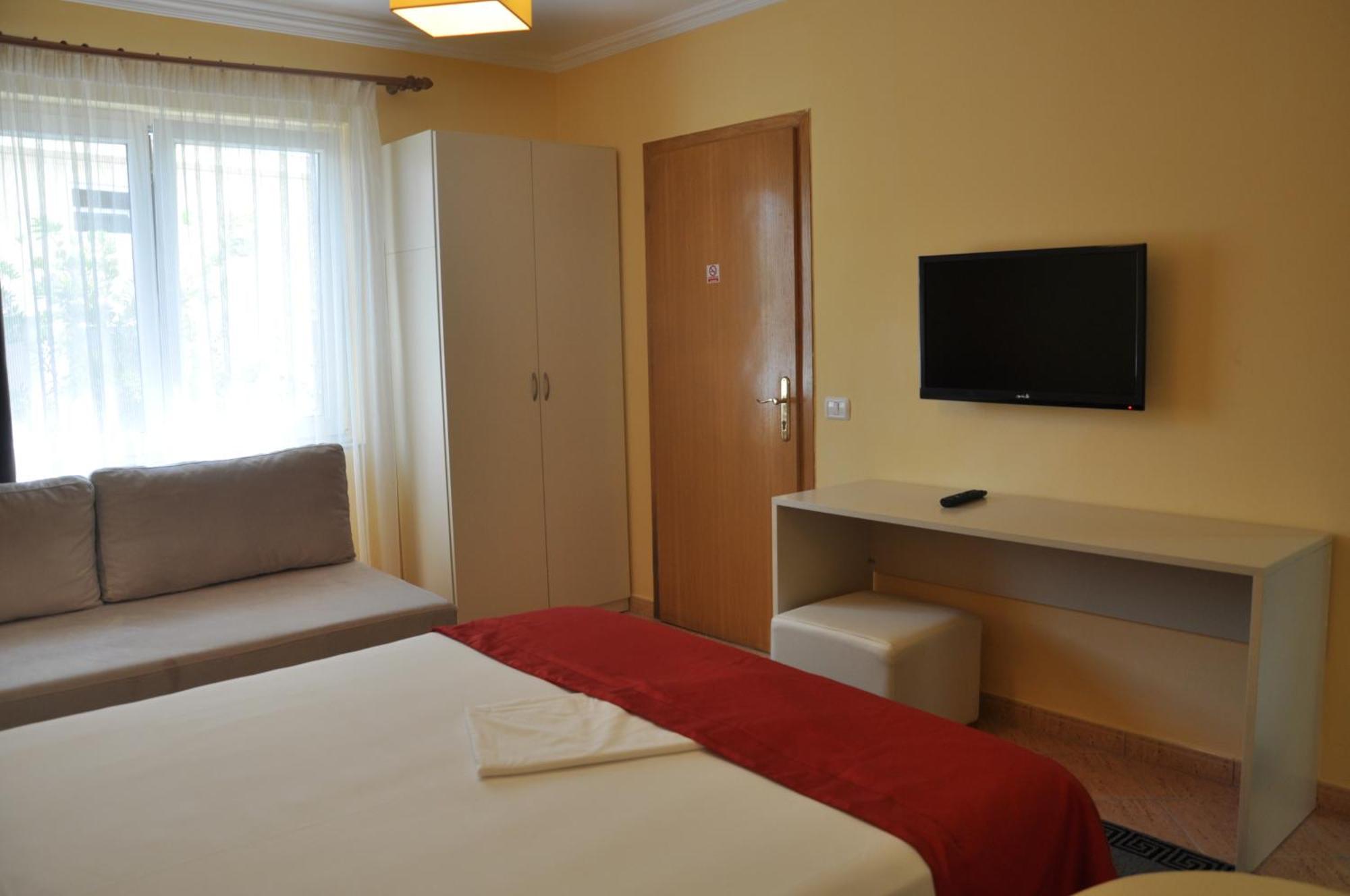 Hotel Pik Loti Тирана Стая снимка