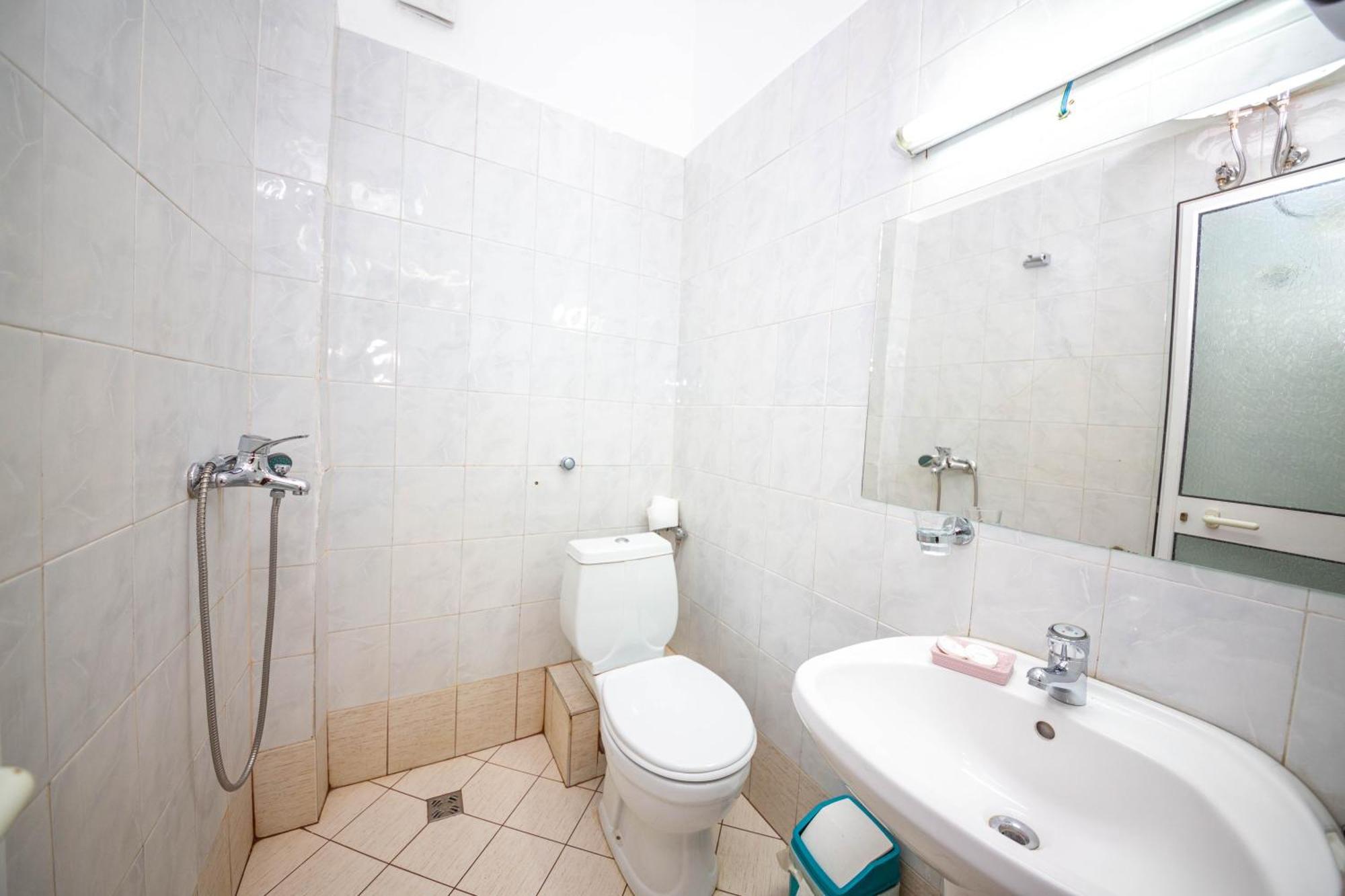 Hotel Pik Loti Тирана Стая снимка
