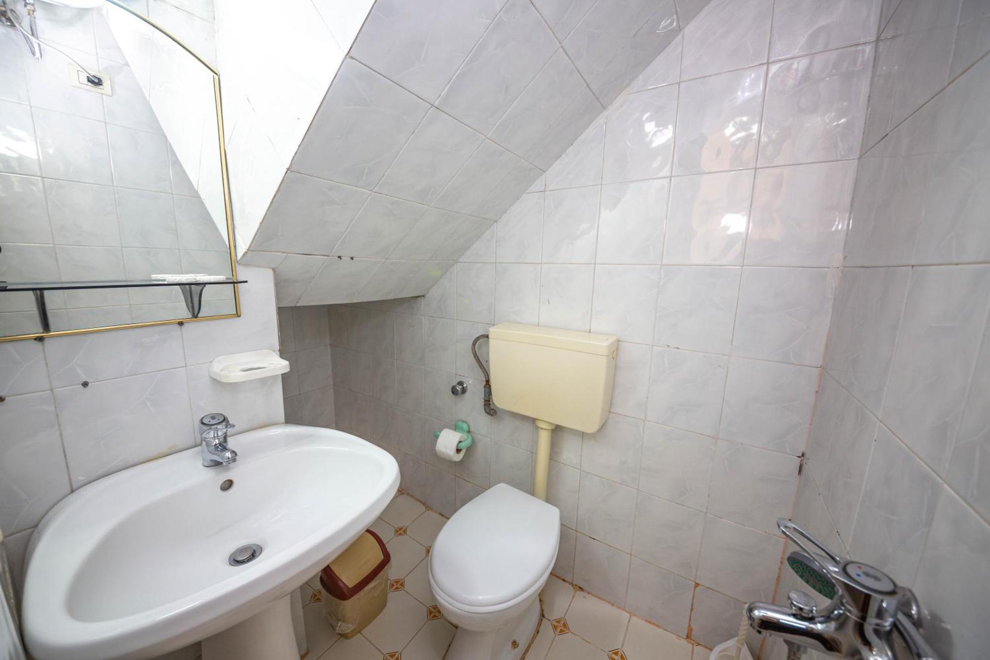Hotel Pik Loti Тирана Стая снимка